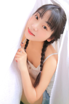 女士胸罩无遮挡透明图片